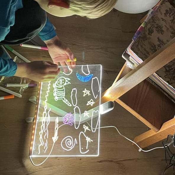 LumiBoard™ - LED Acrylic Drawing Pad
